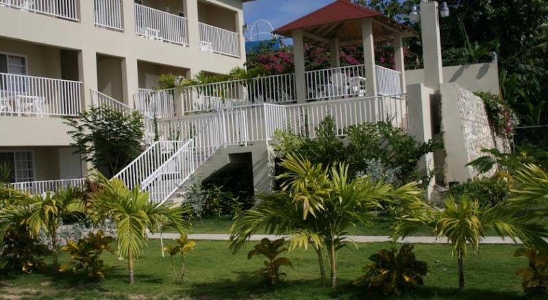 Golden Shore Resort | Prips Jamaica